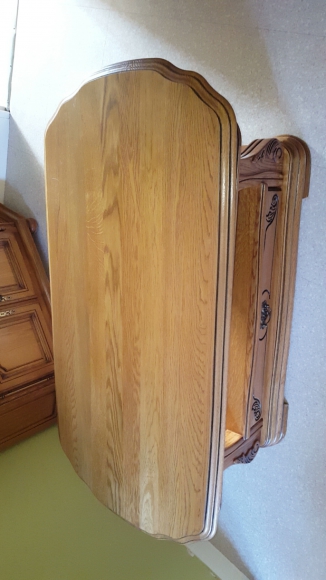 table de salon et meuble de télé en parfait état achetés : 600 et 800€ acheter vendre