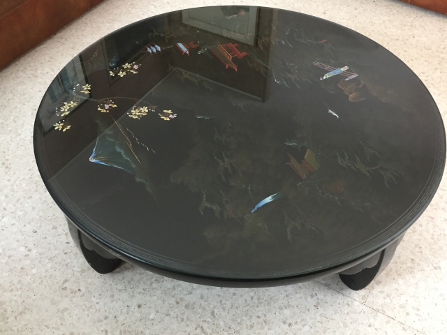 table basse ronde décor chinois TBE. acheter vendre