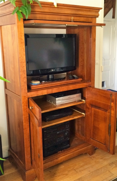 MEUBLE TV-HIFI EN MERISIER acheter vendre