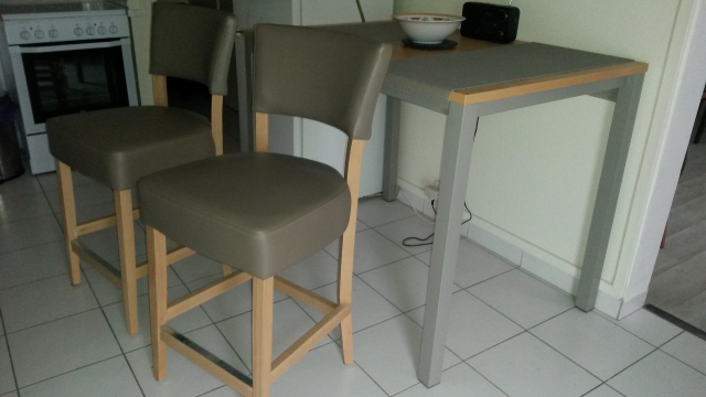 table et tabourets de bar snack  acheter vendre