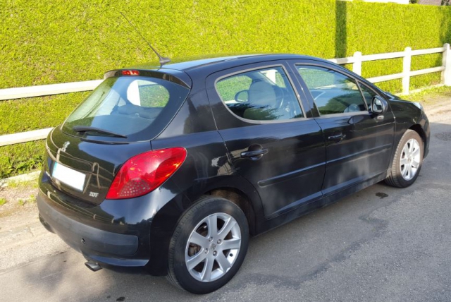 PEUGEOT 207, 5 portes, 110 cv acheter vendre